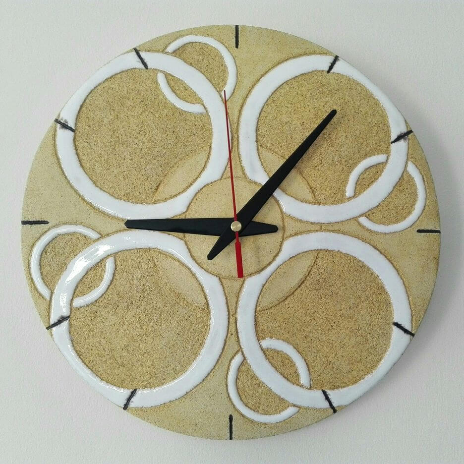 piaskowy zegar ceramiczny białe krążki