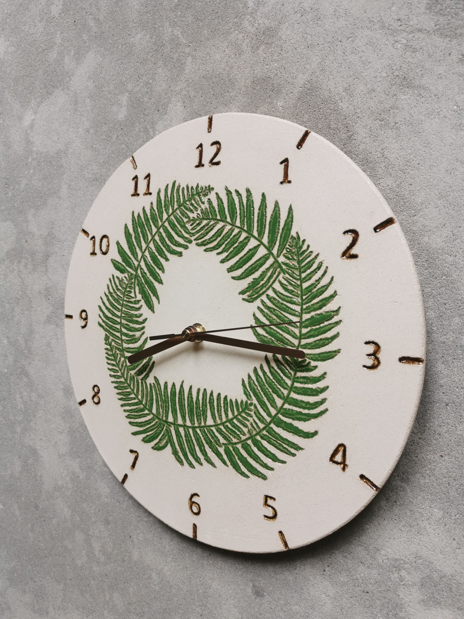 zegar paprocie wianek zielony jasny boho styl