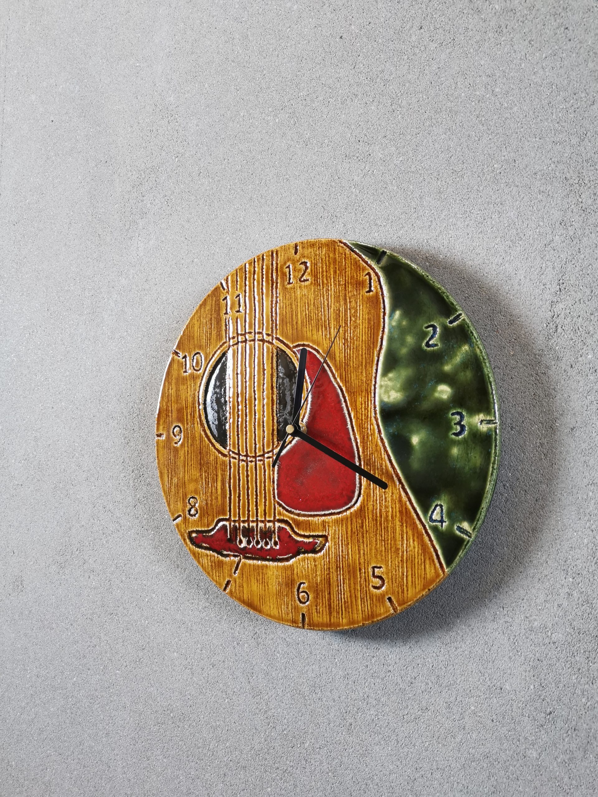 unikatowe rękodzieło na prezent zegar ścienny gitara