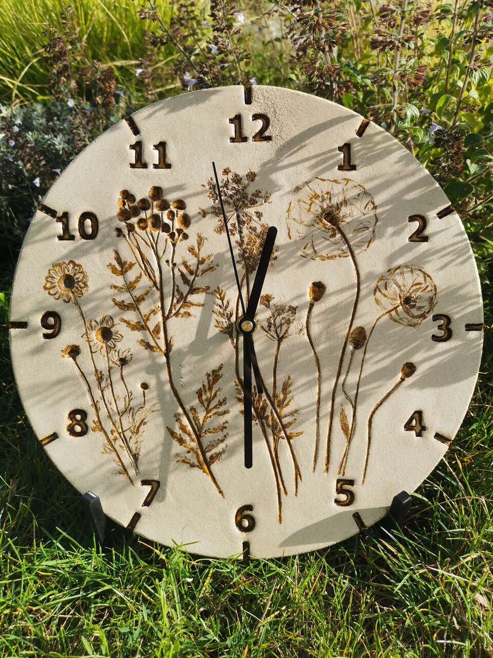 niesamowite-rekodzielo-na-sciane-ceramiczny-zegar_Easy-Resize.com